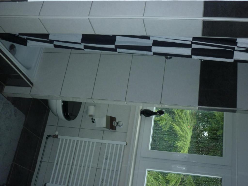 Tonnie'S Bed And Breakfast Kerkrade Zimmer foto